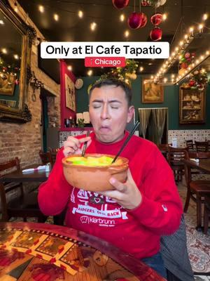 This Cazuela Punch Bowl will make you call your ex 😮‍💨🙊 @Cafe El Tapatio #drinksinchicago #chicagolakeview #letsdrinkchicago #chicagodrinkspecials 