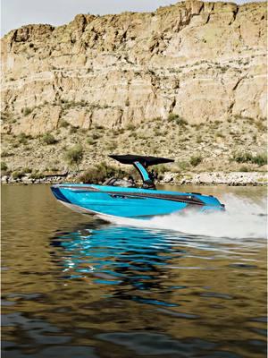 Love the lines on these boats 🚀 #boats #wakeboat #tige 