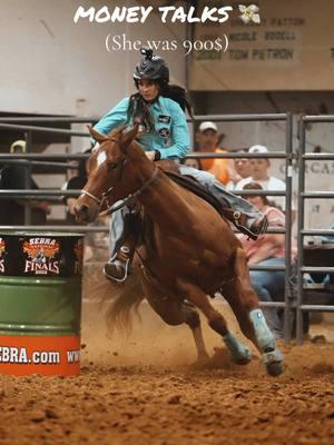 #barrelracerlife #rodeo #rodeotime #barrelracing #barrelracer #quarterhorsesoftiktok #redmare #quarterhorse 