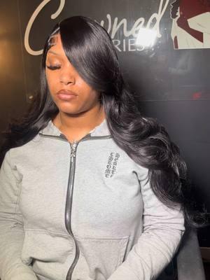 ❤️ #hairstylist #fyp #bussdown #bussdown #wiginstall #capcut #wig #quickweave #frontalwig #viralvideo #dmvwigs #sidepart #layers #bundles #dmvhairstylist #fypppppppppppppp #wigtok #hairstylistsoftiktok #sidepart #deepsidepart 