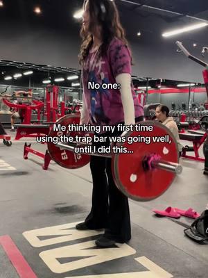 Did I play it off well?💀 #gymfail #embarrassingmoments #gymhumor #gymcomedy #GymTok #gymtiktok #FitTok #fittiktok #fitnesstiktok #fitnesstiktok #gymgirl #fitgirl #powerlifting #powerlifter 