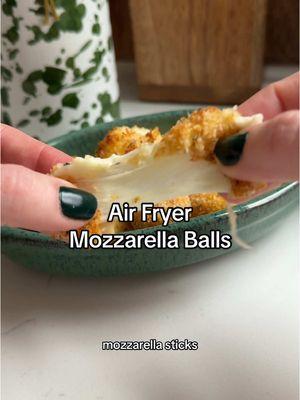 🧀 Air Fryer Mozzarella Balls 🧀 The 🔗 for the full recipe is in my prof! Or save this post to come back later! The ultimate glow up for mozzarella sticks. The child in you can thank me later :) Ingredients ✨ mozzarella balls  flour (@Bob’s Red Mill is my go to) egg panko (I use @Kikkoman USA) Italian seasoning garlic powder paprika marinara sauce (splurge on the @CarboneFineFood) fresh basil Full recipe also here: https://allairfryerrecipes.com/air-fryer-mozzarella-balls/ #mozzarellaballs #friedmozzarella #footballfood 