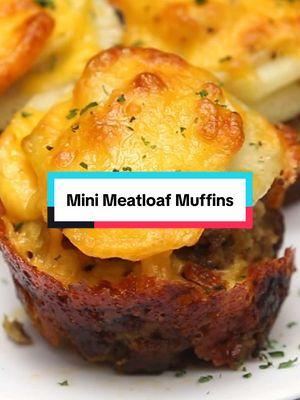 This Easy Mini Meatloaf Recipe with Potatoes gives you meat and potatoes all in one delicious shot! 🥔 Make meatloaf and cheesy potatoes when you're craving something hearty, in miniature form. And best of all, dinner's on the table in just around 30 minutes! 😋🙌 Visit the link in my bio and search “Mini meatloaf muffins” for the full recipe! #blogger #foodblogger #food #easymeals #EasyRecipe #rochester #rochesterny #newyorkblogger #rochesterblogger #hotmess #easyhealthydinner #meatloaf #minimeatloafmuffins #meatandpotatoes 