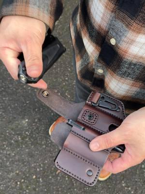 Experience the real deal of leather craft gear at www.taleofknives.com Size up the Big Boy or MPU tool belt organizer with your favorite #multitool and #flashlight AND #belt All leather gear is uniquely handmade one at a time in Oregon, USA #newyear #newgear #shopsmall #fenix #gerbergear #oregon #belt #belts #tools #olight #danner #electrician #surefire