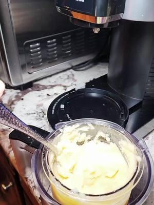 Loving this machine #ninjacreami #ninjacreamirecipe #ninjaappliances #icecream #newyearnewaura 