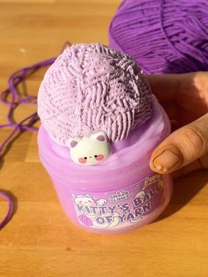 Kitty's Ball of Yarn 🧶This DIY slime features a cool, icee slime base and ball of yarn add-on - it's scented like honey and vanilla + becomes a snow-butter slime when mixed together #slime #asmr #snoopslimes 