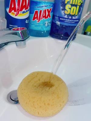 I have a love hate for ajax powder 😭 like i have to crave it to enjoy it 🫣🥹 i did NOT like it in this combo 🙈🥴😫  #cleaningcombos #squeezingsponges #fypシ゚viral #sudsycleaning #Ajaxpowder #sinkscrub 