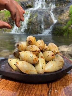 Onions Stuffed with Ground Beef 😍🥩 #outdoorcooking #cooking #steak #asmrcooking #onions 