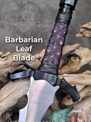 I like 'em chunky, like this Barbarian Leaf Blade Sword. She's a big, beautiful girl. #Barbarian #bladeart #swordart #swordartonline #swordsmith #bladesmith #Michiganartist #ArchangelSteel #chunky