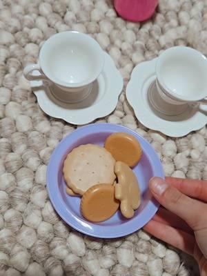 tea with the girls! #SnackTime #baby #fypp #viral #whatnext #soadorable #tiny #yummy #fypシ゚viral #cute #cute #tysm #imsohappy 