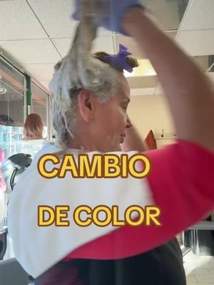 cambio de color decoloracion global osea el cabello completo polvo decolorante peroxido 20vl fondo de decoloracion 8/12 #jacky_estetica #decoloracionglobal#colorrubio#cambiodecolor#cambiodelook