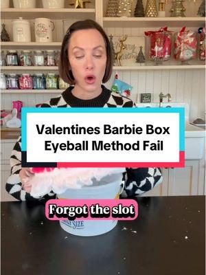 Barbie cake 🧁 was my inspo for this valentines box but this one was a massive fail! 💌 Stay tuned for the redemption 🤦🏻‍♀️ #ValentinesDay #valentinesdaygiftideas #valentinesbasket #barbiecake #barbie #emilysituations #fail 