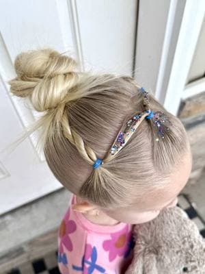 We have been loving the knotted, spikey bun lately! @Dittobug-Hair  #cutehair #knottedbun #spikeybin #hairglitter #toddlerhair #outoffacestyles #preschoolhair #schoolhair 