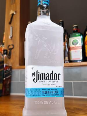 El Jimador Tequila Silver  #tequila #tequilashot #cocktails  #leodan #findesemana #parati #mexico #soysabillon 