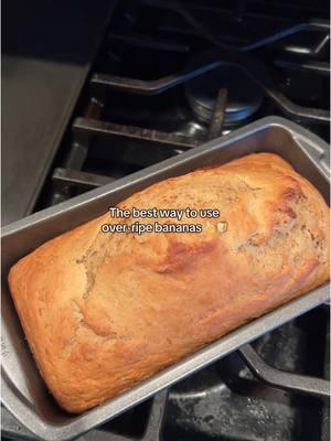 Throw your spotted, browned, or completely blackened bananas into the freezer and you’ll always be ~55 minutes away from happiness  #foodtiktok #cookingtiktok #Recipe #bananabread #baking #marketbasket #newengland #winter #fyp 