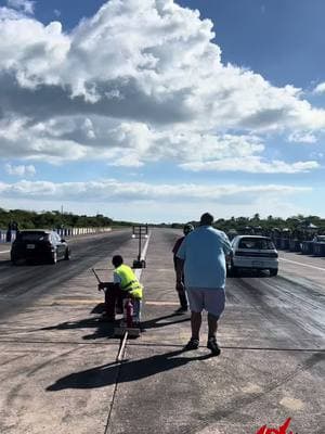 @bebotopofnyc callin it on the island  🇯🇲 !! You even been island racing ?  #nyce1s #jamacia #dragracing #fyp 