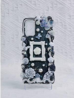 Black n White Baroque Decoden Phonecase 🖤🤍👼✨ #decoden #decodenphonecase #phonecase #handmadecraft #DIY #diytutorial #custom #creamglue #blacknwhite #baroque #baroquephonecase #kosbling #kosblingboutique 