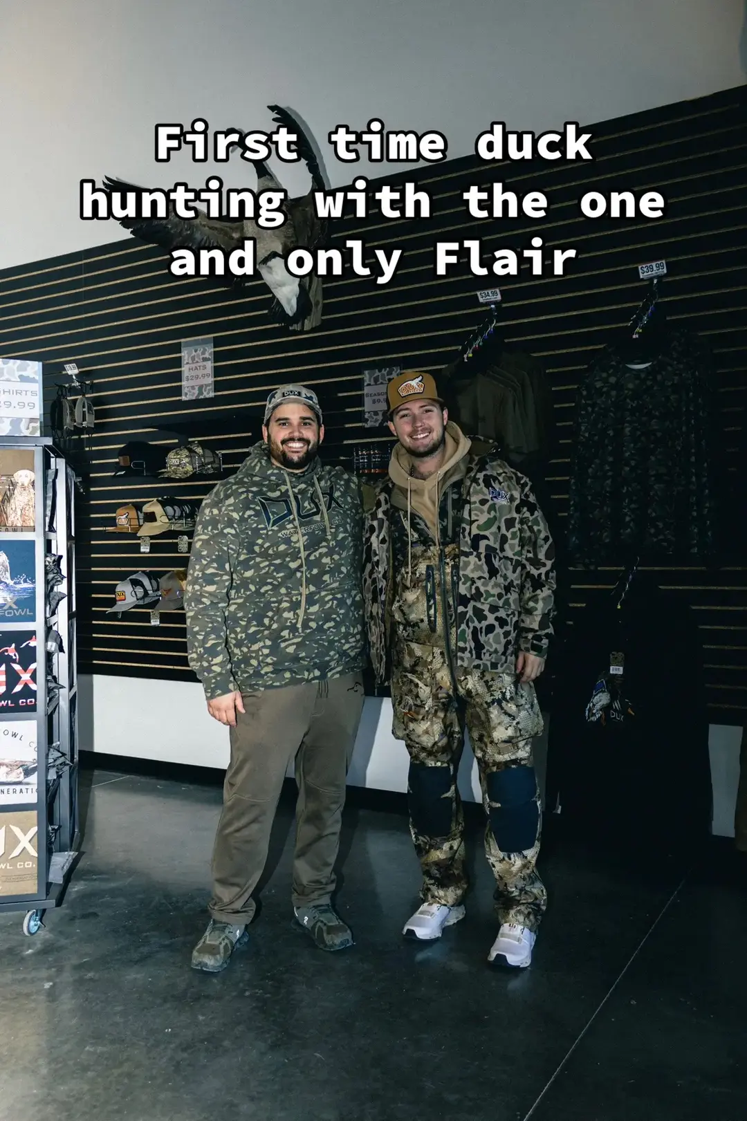 Duck hunting with @FLAIR  #texascheck #texasrock #sterlingelza #duckhunting #ducks #fishingwithflair 