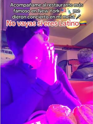 Acompáñame el restaurante más famoso de New York🇺🇸 me dieron concierto pero no vengas si eres latino🇨🇴🇺🇸 #newyork #latinosenusa #gringoylatina #gringo #latinos #traveltiktok #viaje #latinosenelmundo #acompañame #vidaenusa #estadosunidos #california #atlanta #texas 