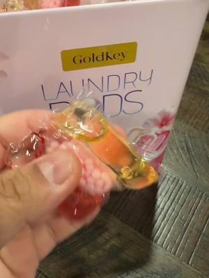 Such a cute laundry pods❤️ I will be buying more and more, click the link and get it for your self as well. #goldkey #laundrypods #4in1withscentbooster #aprilfresh #TikTokShop #muna💝💝 