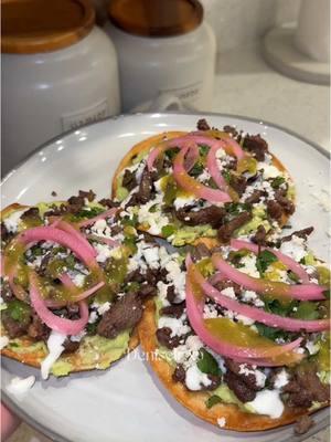 #platedinnerwithme#dinner#tostadasdeasada#carneasadatostada#carneasada#tostadas#sahm#esposa#cenaparamiesposo#cena#salsaverde#creatorsearchinsights