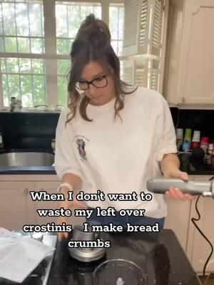 Random bread crumb video #mystyle #breadcrumbs #crostini #foodprocessor 