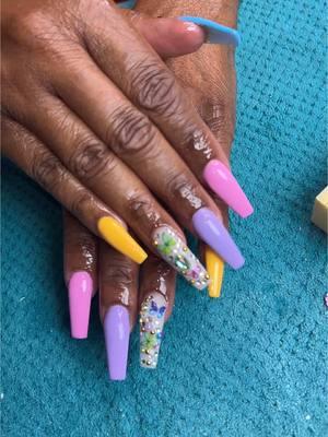 Fill in from December 9th 😇…. I’m so proud of myself  I nailed it 💅🏾 yet again!!!  #fyp #nails #nailart #nailsbyme #acrylicnails #nailtech #nailinspo #nailsartvideos #blacknailtech #artistsoftiktok #creative #fillin #appointmentsavailable #nailsoftheweek #nailsonfleek #longnails #coffinnails 