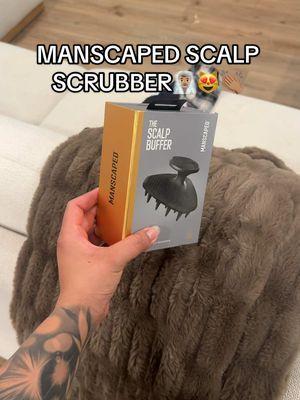 The perfect scalp scrubber is finally on TikTok shop & right in time for Valentine’s Day!!💘😱👏🏽 #manscaped #manscapedscalpbuffer #scalpscrubber #newyearnewaura #mademyyear #valentinesdaygifts #valentinesdaygiftsformen 