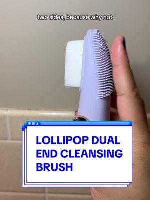 Lollipop Dual End Cleansing brush, this made my face feel so exfoliated and soft 10/10 ★ #lollipop #cleansingbrush #skincare #beauty #lollipopbrush #cleansing #brush #cleanser #face #wash #skincareviraltiktok #fyp #foryou 