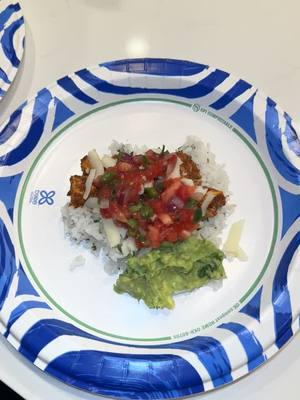 Another episode of HIS vs HERS #dinnerportions #dinner #hisvshers 