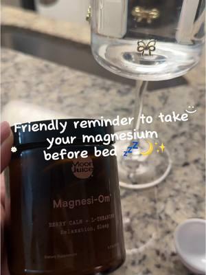 The best magnesium powder! I love taking mine an hour before bed to have a better night sleep 💤✨🌙 #moonjuicemagnesium #moonjuice #sleeptok #sleep #nightroutine #fyp @Moon Juice 