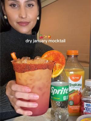 🍊 so refreshing! inspo: @Mex  #drink #drinkideas #mocktail #mocktailideas #easydrink #easydrinkrecipe #orangejuice #orange #cranberryjuice #sprite #soda #chile #chamoy #lime #dryjanuary 