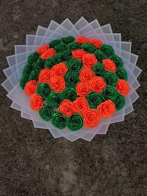 50 Count Eternal Bouquet 💐🙊 place your orders with me! shipping is available!! #ribbonrosebusiness #ValentinesDay #valentinesdaygift #rosaseternas #jennifersflowers #ribbonrosebouquet #ribbonroseflorist #orange 