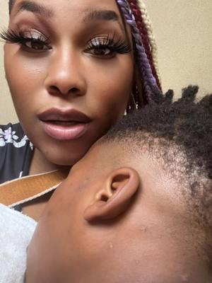 My last baby boy….he definitely is a mama’s baby…. He can be the sweetest #queen👑 #graceuponjewelrybyteliciap #tastelikecandy🍬🍭 #teamdebe 