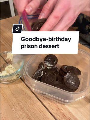 Source: @Shef Phoenix Goodbye-birthday dessert #goingtoprison #prisonfood #birthdaydessert 