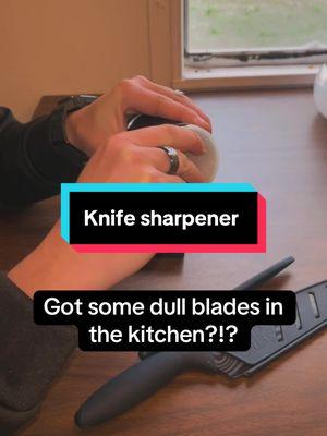 On sale, super easy to use! #fyp #ttsdelight #TikTokShop #tiktokshopfinds #spotlightfinds #knifesharpening #knifesharpener #knifesharpening101 #knifesharpeners 