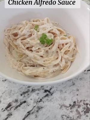 #recipes #chickenalfredo #homestead #homecooking #pasta #pastasauce ##EasyRecipe #saucerecipe #alfredo #alfredosauce #foodtiktok #cooking #homemade 