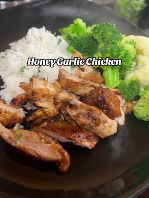 One of my favorite chicken dishes 😍 #chicken #chickenrecipe #honeygarlicchicken #chickenthighs #chickenthighsrecipes #chickenmealprep #healthychickenrecipes #healthydinner #healthymealprep #healthyrecipes #easychickenrecipe #healthydinnerideas 