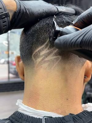 Laser+ by Caliber Precision and power, delivering sharp, unmatched performance. #ruelrockstar #rockstarbarbers #barber #barbershop #barberlife #barberia #hair #haircut #hairtok #hairtutorial #fade #taperfade #hairdesign #art #artist 