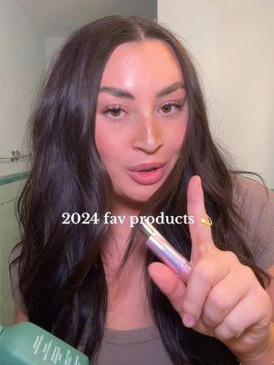 What was your fav 2024 product find?! 🎀 #2024 #2025 #favproducts #productsyouneed #productsthatwork #grwm #makeup #prettygirlthings 