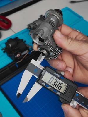 Calipers from@iFixit  makes it easy to work on RC Engines.  #ifixit #nitroengines #rccars #precisiontools #calipers #mechanics #hobies #repairs #engeneer #industrial 