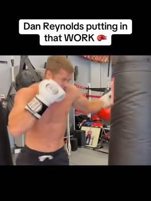 Okay Dan 👀🥊 #imaginedragons #danreynolds #boxing #loom #foryou 