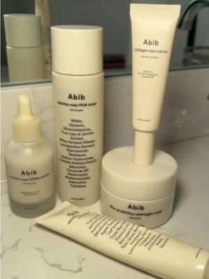 @Abib Cosmetics x @YesStyle skincare routine #abib #abibcollageneyecream #collageneyecream #wrinkles #darkcircles #niacinamide #retinol #kbeauty #koreanskincare #antiaging #undereyecare #fyp #yesabib #foryou #oniaizzle #foryoupage #fypシ゚viral #viralvideo #fyp #viraltiktok #viral #trending 