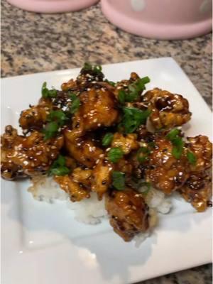 Homemade Sesame Chicken🤎 #sesamechicken #chickendishes #chicken #homemade #fyp #foryou #Recipe #easyreceipe #dinner #whatsfordinner #chickens 