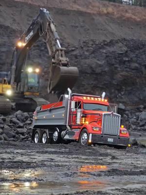 #worktruck #w900 #showtruck #dumptruck #100anniversary vc @Colin Matson 