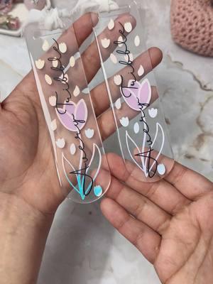 Let’s make some bookmarks! I absolutely love let’s frozen UV resin and they’re amazing UV lamp! #tulips #tulip #bookmark #letsresin #uvresin #resinlamp #teckwrap #teckwrapcraft #glowinthedark #weeding #crafty #craftymama #zealouslyhandmade #asmr #asmrsounds #MadeWithLove #BookTok @@TeckWrapCraft@@LET'S RESIN