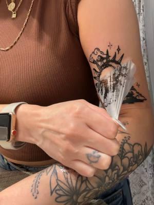 Oh what a painfull good feeling 😅🫠…Throwback to one of my favorite tattoos ❤️… Definitely time for a new one 🙃 #tattoos #inksack #fyp #tattoolover #fypシ #tipsytina #latina #trending #paratii #foryoupage #asmr #satisfyingvideo #soundon 