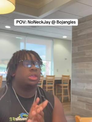 This video been in my drafts for a minute 😂😂 #fyp #noneckjay #poptheballoon #ceddyspov #foodtiktok @Noneckjay @Bojangles #friedchicken #fastfood #throwback #foodies #bigback #foodcritic 