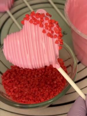 Pink Hearts 🩷 Get your @Daisy Makes poppers on time for Valentines Day and if you would like to, you can use the code SWEETSRPOPPIN10 at daisymakes.com to save on your purchase! 😍 The heart popper is also linked in my TikTok Showcase! #sweetsrpoppin #cakepops #cakepop #cakesicle #cakesicles #heartcakepops #heartcakepop #daisymakes #daisymakespoppers #cakepoptutorial #cakepopdough #cakepopprep #cakepophack #cakepopdipping #cakepopsoftiktok #pinkvanilla #funfetti #funfetticakepops #hearts #ValentinesDay #valentinesdaygift #valentinesdaydessert #valentinesdayideas #valentinesdaycakepops #valentine #bemine #bemyvalentine #decoratingcakepops #cakepopdecorating 