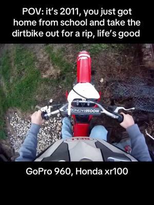 Another throwback for y’all. Who else remembers that GoPro clip rattle 🥹, simpler times… #gopro960 #honda #xr100 #dirtbike 